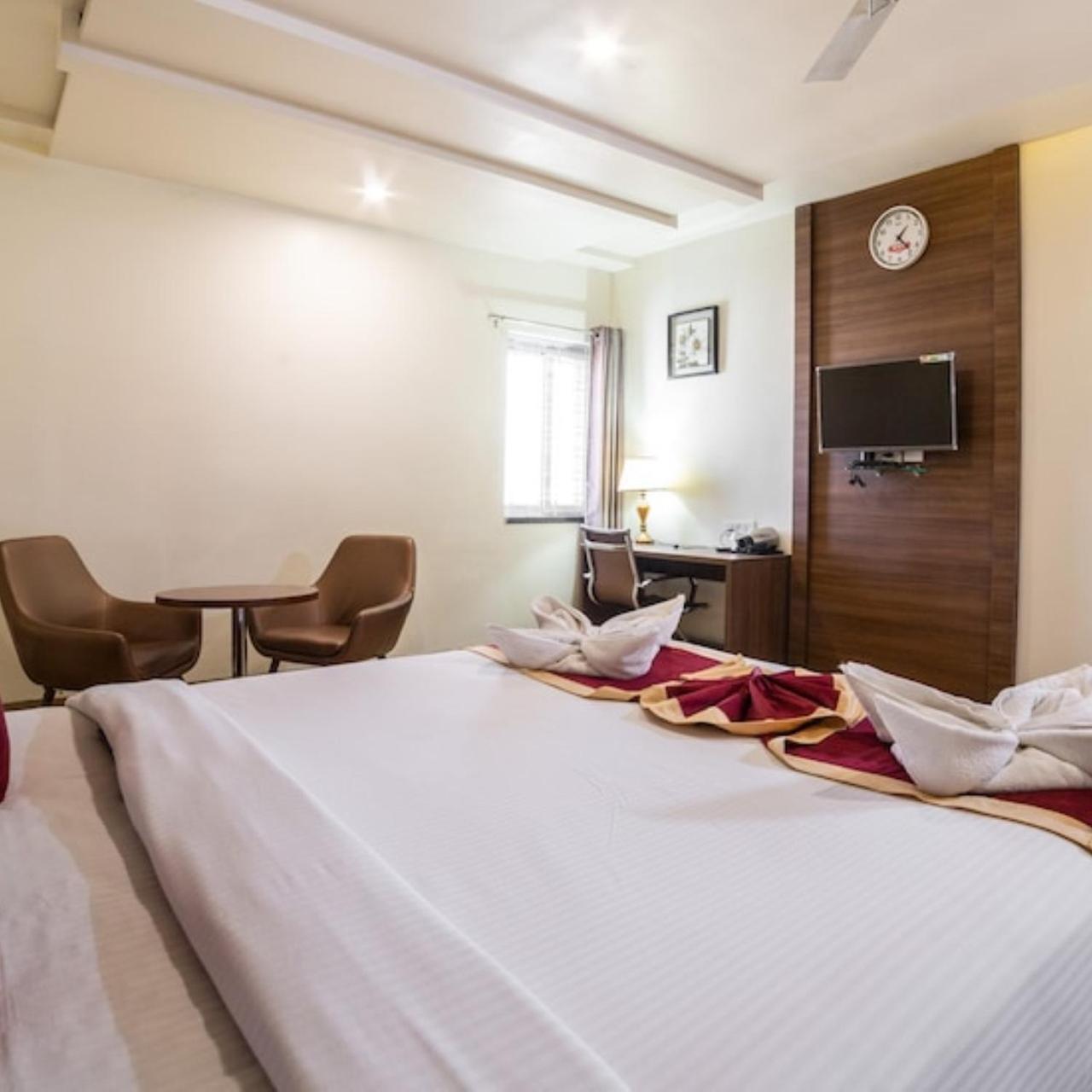 Hotel Svm Grand Medipally Hyderabad Exterior photo